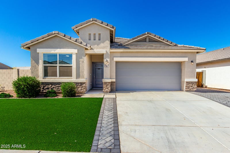 36708 Petra Dr, San Tan Valley, AZ 85143