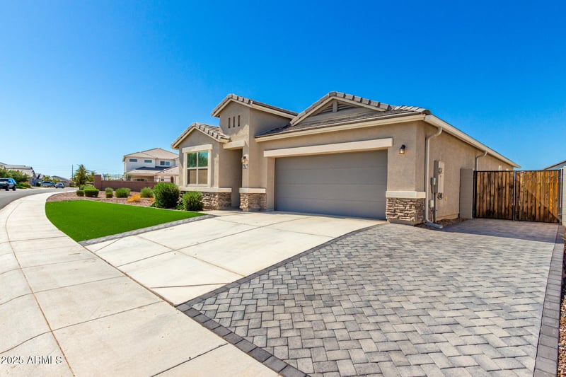 36708 Petra Dr, San Tan Valley, AZ 85143