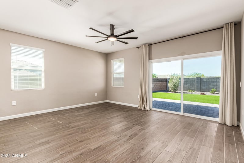 36708 Petra Dr, San Tan Valley, AZ 85143