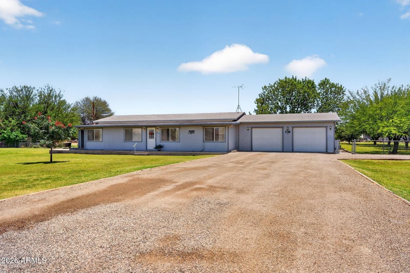 3671 Stagecoach Pass Ave, San Tan Valley, AZ 85140