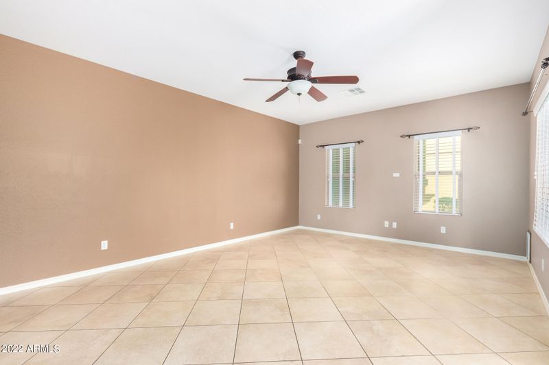 3671 E Zachary Dr, Phoenix, AZ 85050