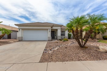 3674 Joshua Tree Ln, Gilbert, AZ 85297