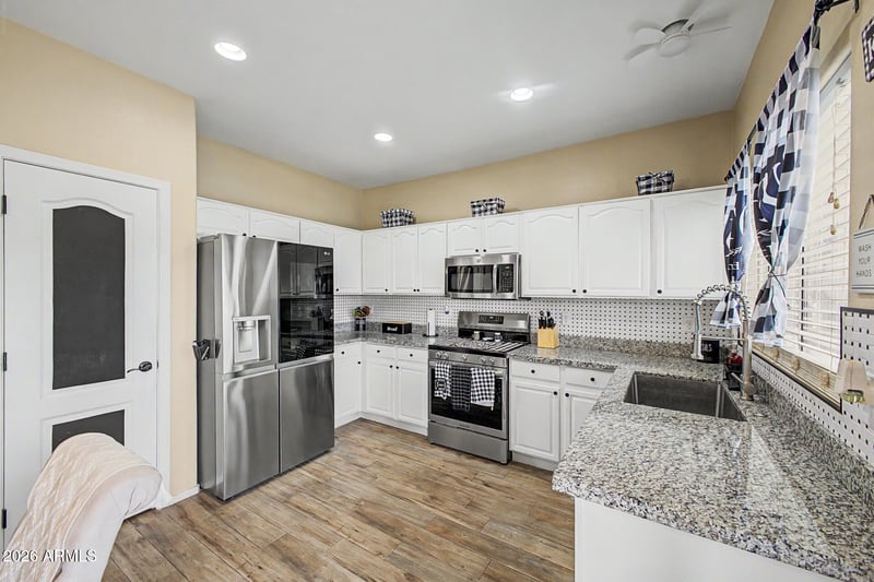 3675 S Joshua Tree Ln, Gilbert, AZ 85297