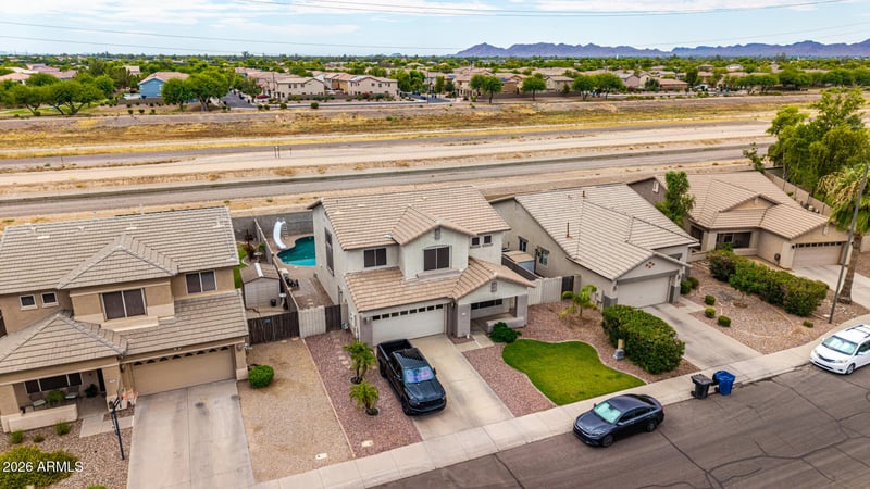 3675 S Joshua Tree Ln, Gilbert, AZ 85297