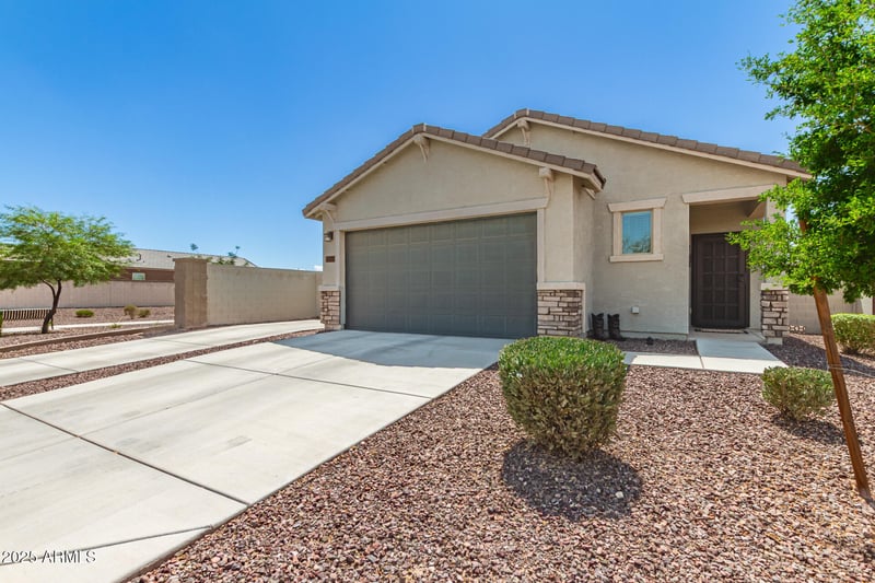 3679 Archer Dr, San Tan Valley, AZ 85140
