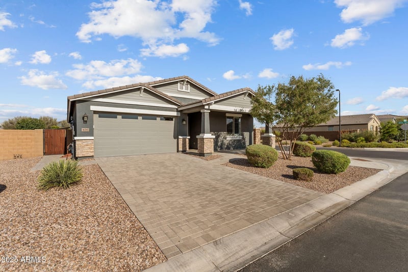 36795 Bristlecone Dr, San Tan Valley, AZ 85140