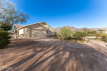 368 Mountain View Rd, Apache Junction, AZ 85119