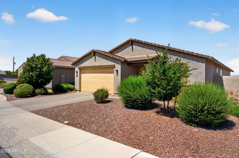 36810 Camarillo Dr, San Tan Valley, AZ 85140