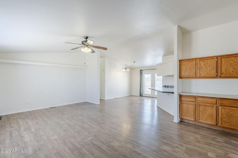 36815 15th Ave, Phoenix, AZ 85086
