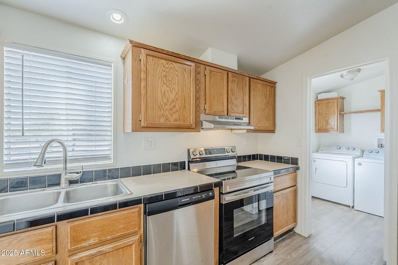 36815 15th Ave, Phoenix, AZ 85086