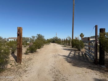 3682 Rolls Rd, San Tan Valley, AZ 85144