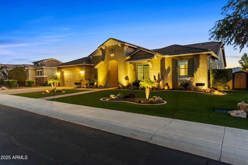 3683 Cassia Ln, Gilbert, AZ 85298