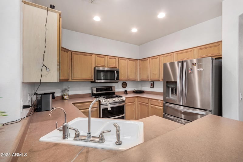 3685 141st Dr, Goodyear, AZ 85395