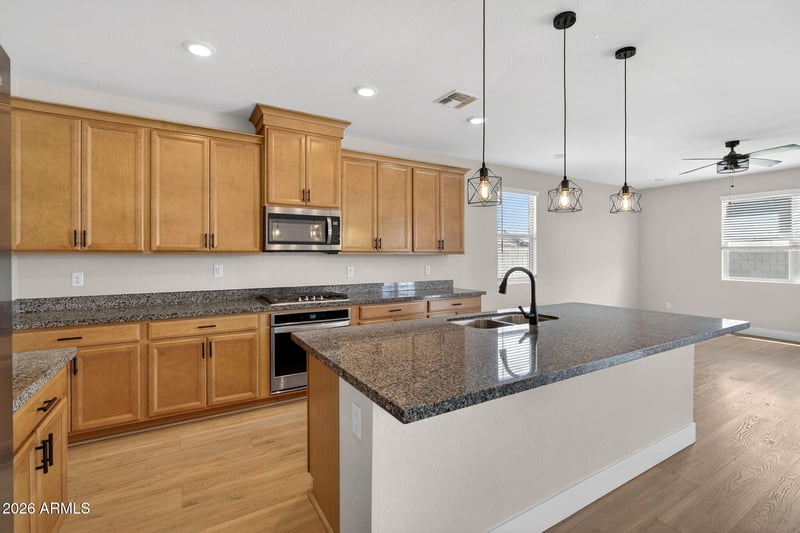 36861 N Moyle St, San Tan Valley, AZ 85140