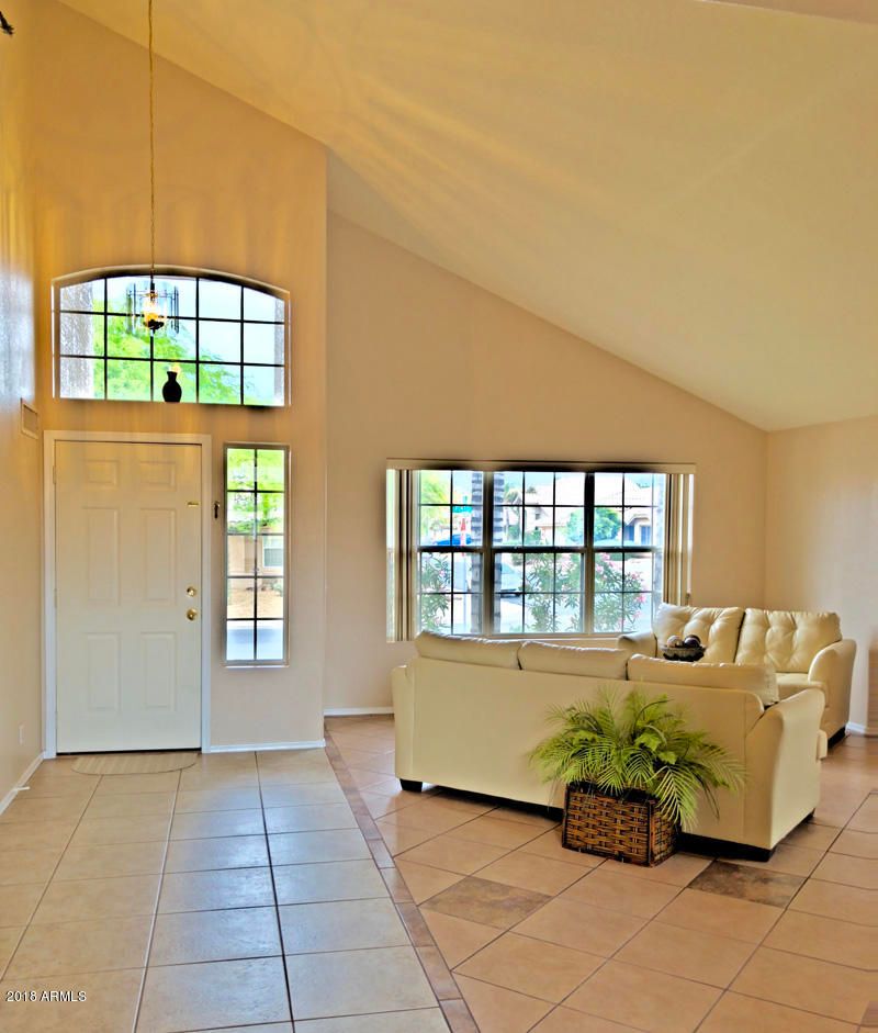 369 E Pinto Ct, Gilbert, AZ 85296