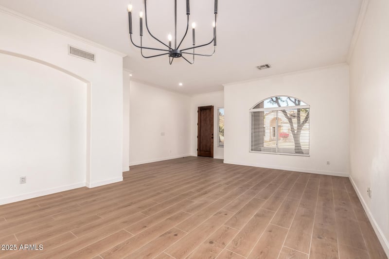 369 Fairway Pl, Chandler, AZ 85225