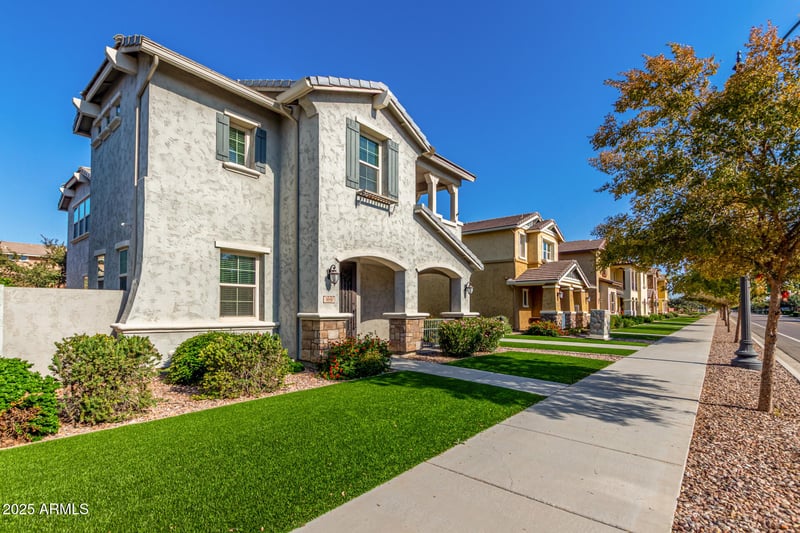 3690 Vest Ave, Gilbert, AZ 85295