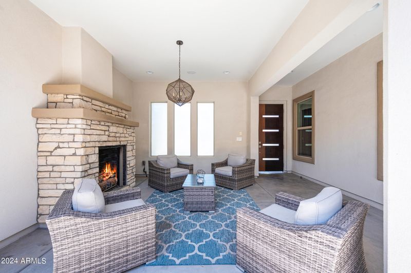 3691 E Aquarius Pl, Chandler, AZ 85249