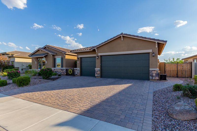 3691 E Indigo St, Gilbert, AZ 85298