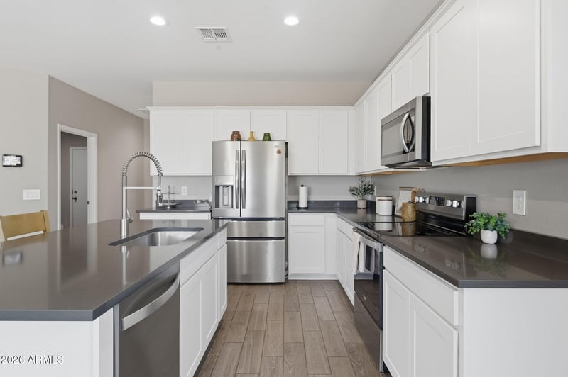 36920 Aleutian Dr, San Tan Valley, AZ 85143