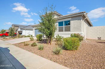 36921 Aleutian Dr, San Tan Valley, AZ 85143