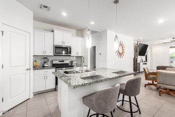 36934 Sidewinder Dr, San Tan Valley, AZ 85140