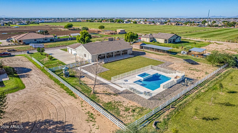 36937 Oakley Dr, San Tan Valley, AZ 85140