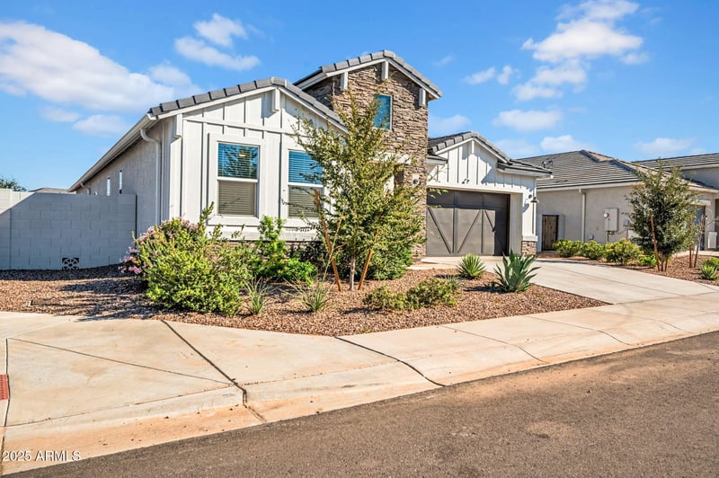 36941 Aleutian Dr, San Tan Valley, AZ 85143