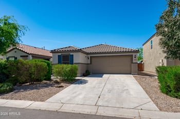 36948 Yellowstone Dr, San Tan Valley, AZ 85140