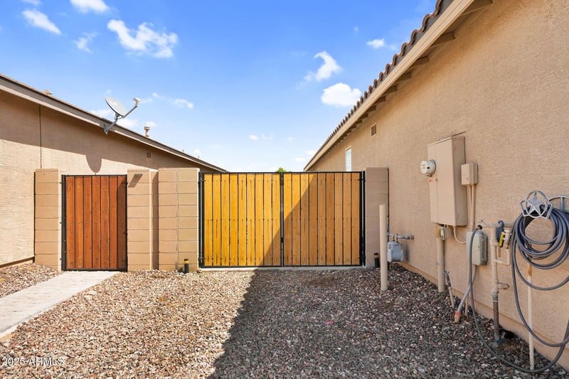 36963 Andravida Dr, San Tan Valley, AZ 85140