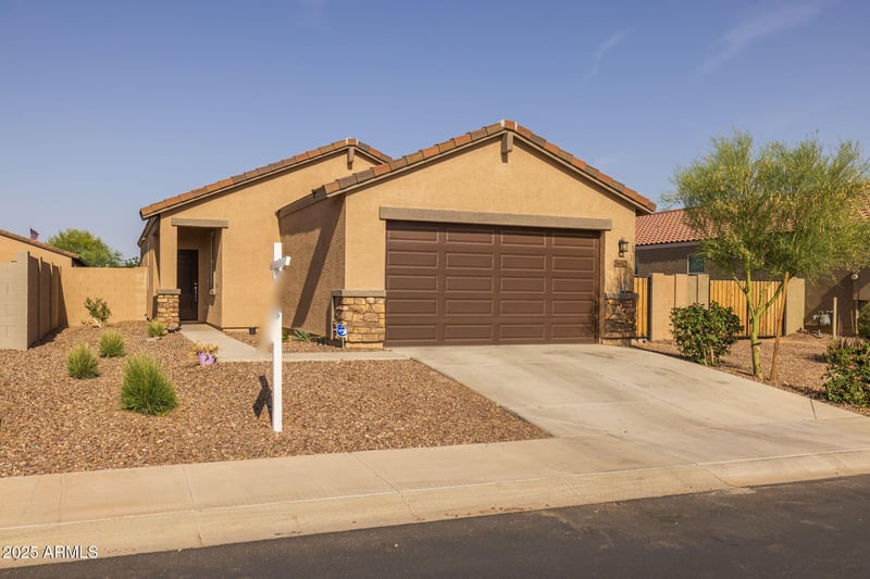 36987 Sidewinder Dr, San Tan Valley, AZ 85140