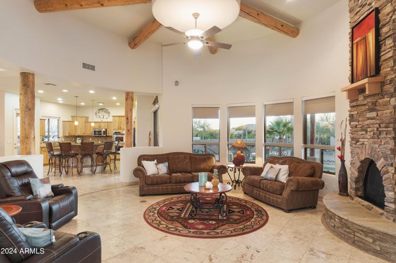37 E Tanya Rd, Phoenix, AZ 85086