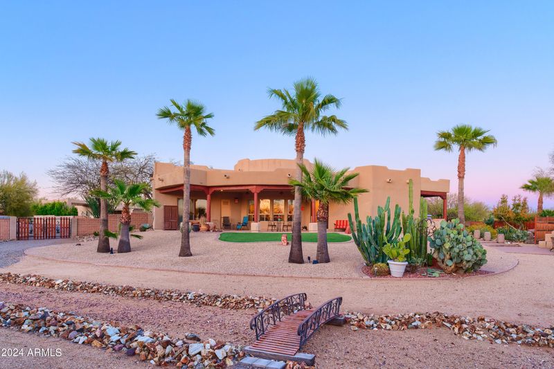 37 E Tanya Rd, Phoenix, AZ 85086