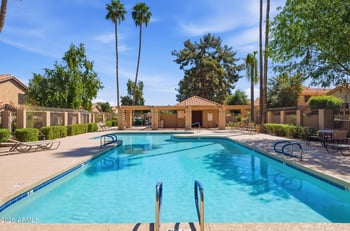 37 Greentree Dr, Tempe, AZ 85284