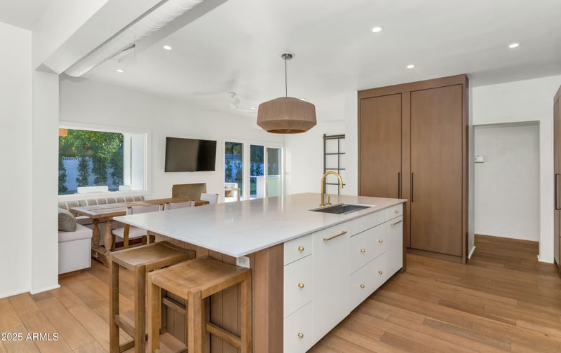 37 Spur Cir, Scottsdale, AZ 85251