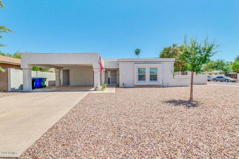 37 W Hunter Cir, Mesa, AZ 85201