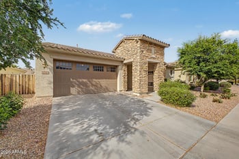 3700 Blue Spruce Ln, Gilbert, AZ 85298