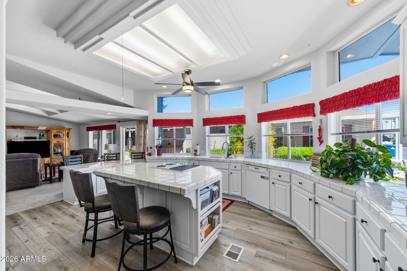3700 S Tomahawk Rd #26 & 27, Apache Junction, AZ 85119