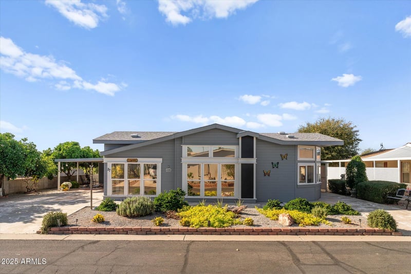 3700 Tomahawk Rd -- #26 & 27, Apache Junction, AZ 85119