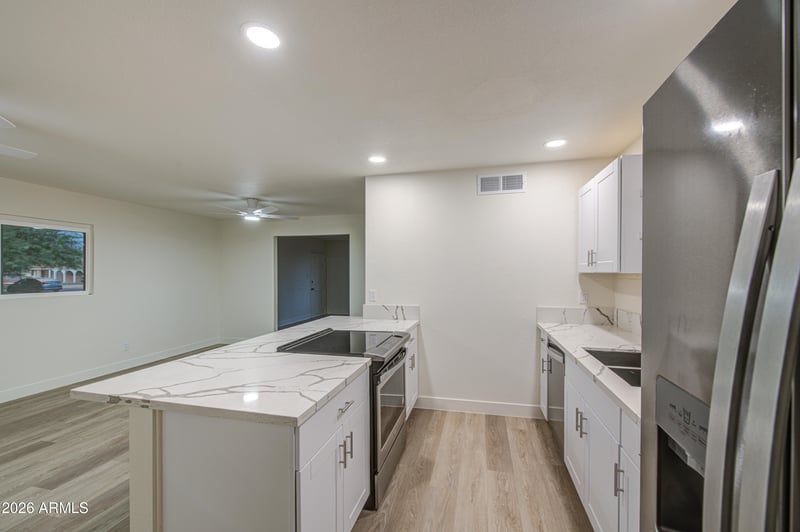 3700 W Cavalier Dr, Phoenix, AZ 85019