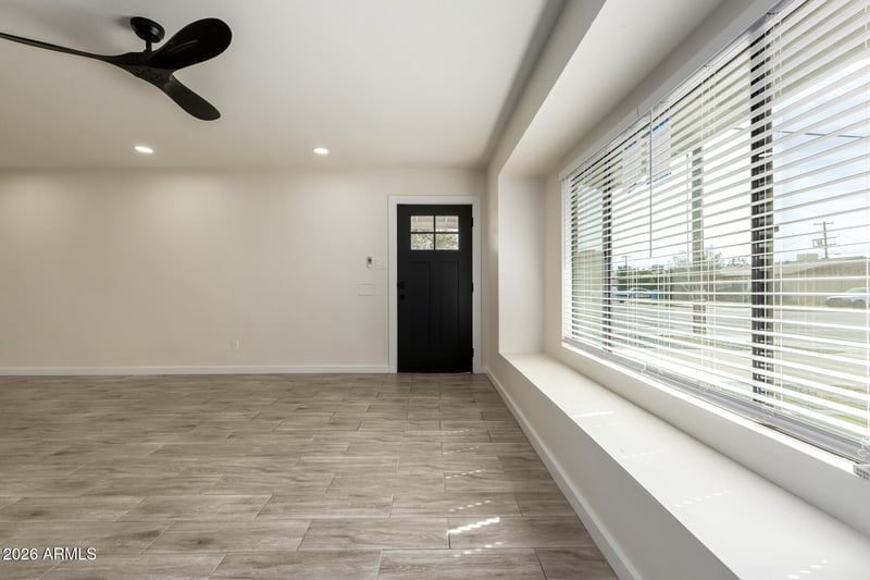 3700 W Keim Dr, Phoenix, AZ 85019