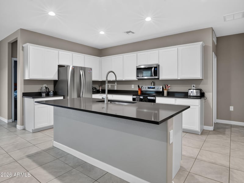 37008 N Hinterwald Way, San Tan Valley, AZ 85143