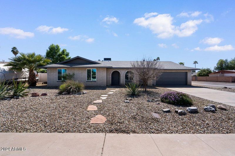 3701 E Sahuaro Dr, Phoenix, AZ 85028
