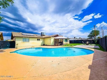 3701 Echo Ln, Phoenix, AZ 85051