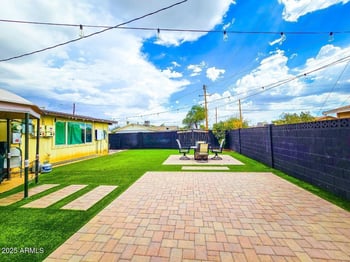 3701 Echo Ln, Phoenix, AZ 85051