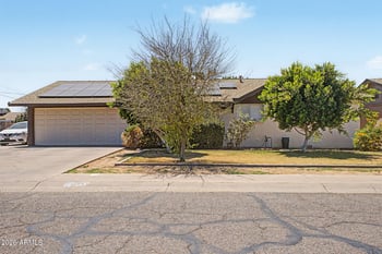 3701 Echo Ln, Phoenix, AZ 85051