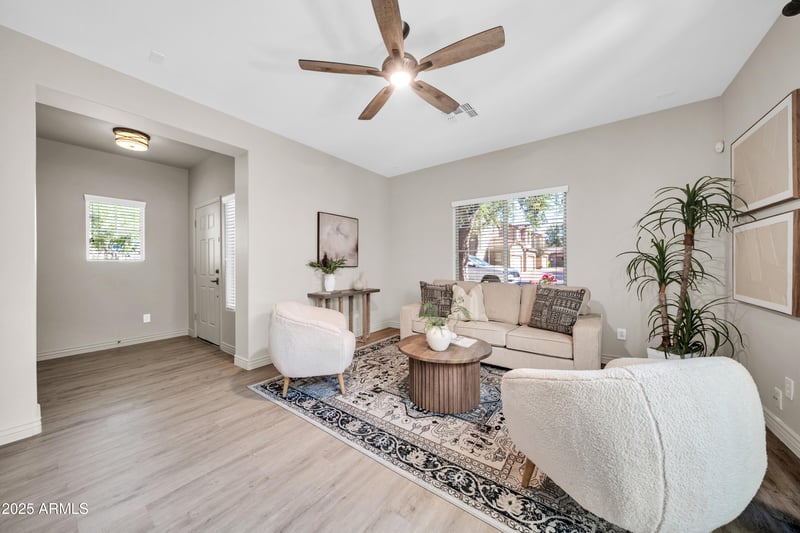 3702 Mccauley Ct, Phoenix, AZ 85086