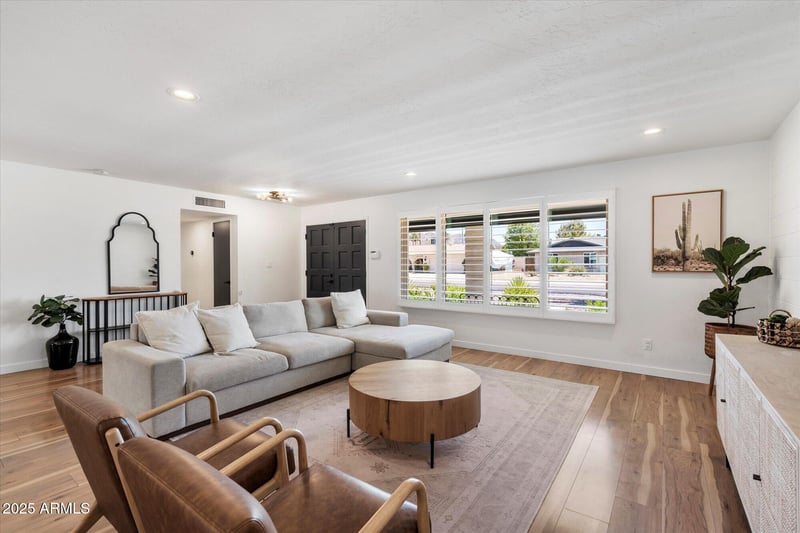3702 Sahuaro Dr, Phoenix, AZ 85028