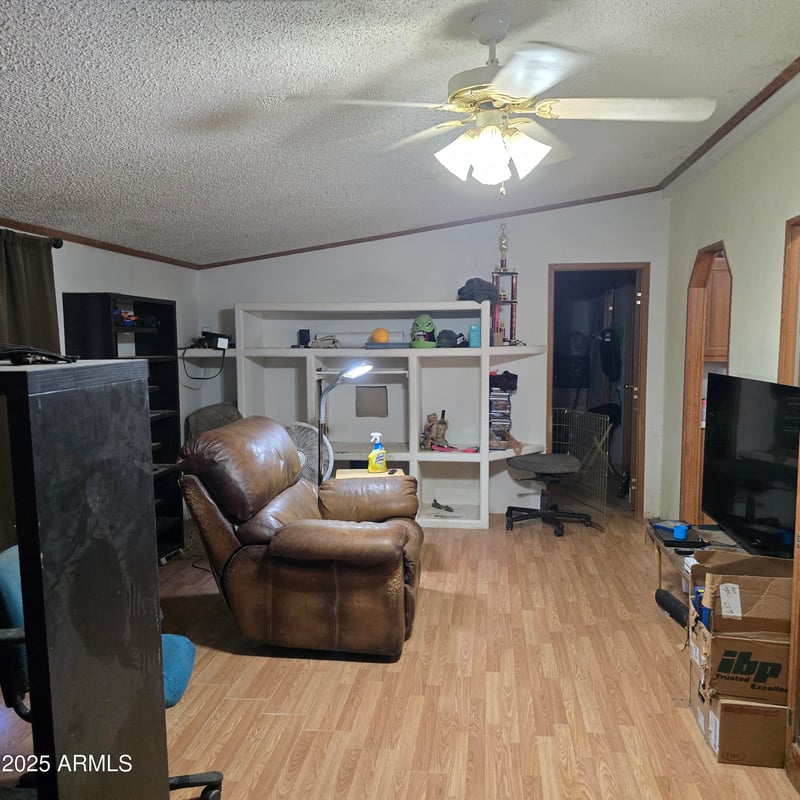 37027 19th St, Phoenix, AZ 85086