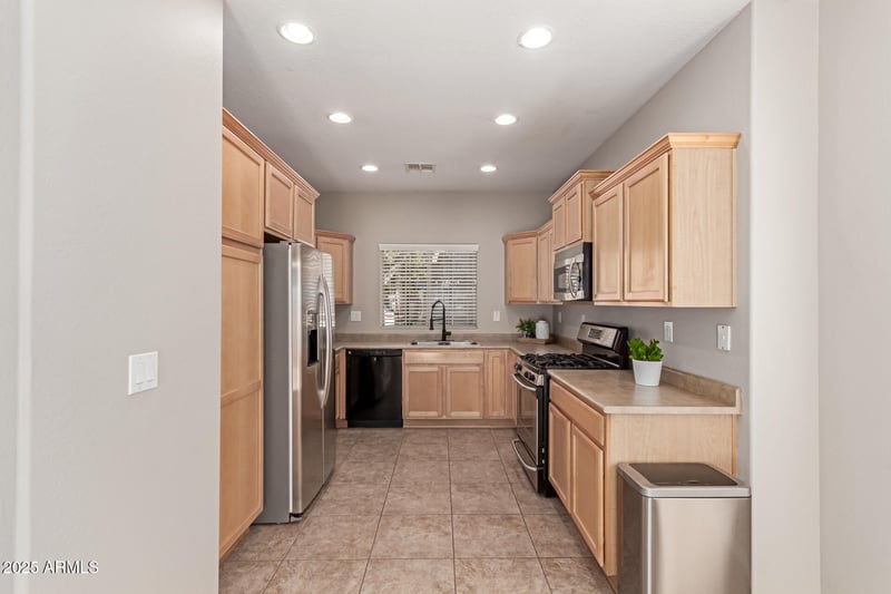 3703 Mccauley Ct, Phoenix, AZ 85086